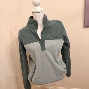Columbia Sage and Gray Fleece Jacket